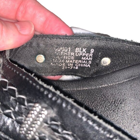 Minnetonka Women's Silverthorne Thong Sandals Size 9 Black Leather Southwestern - Picture 7 of 7